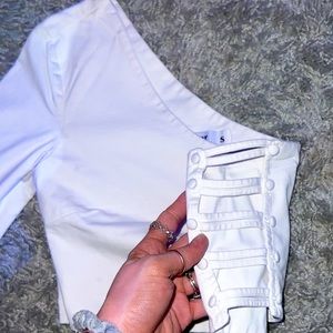 Tiger mist cropped open side blouse! Stunning and sexy, perfect for summer!